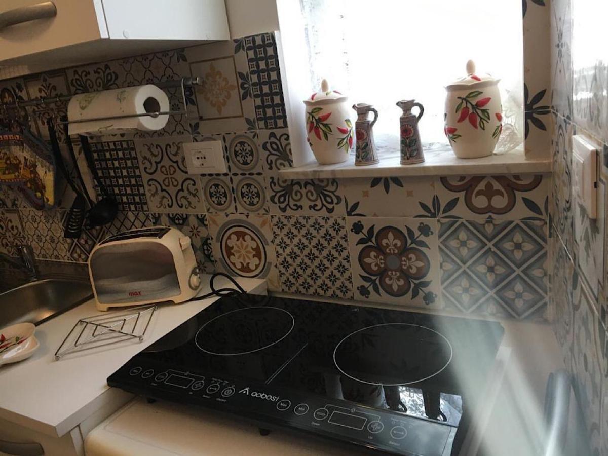 Via Aurispa 60 Apartamento *