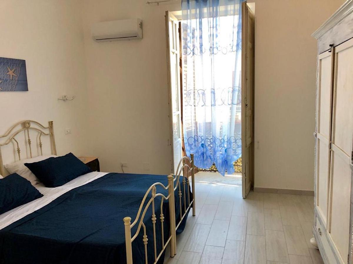 Via Aurispa 60 Apartment *