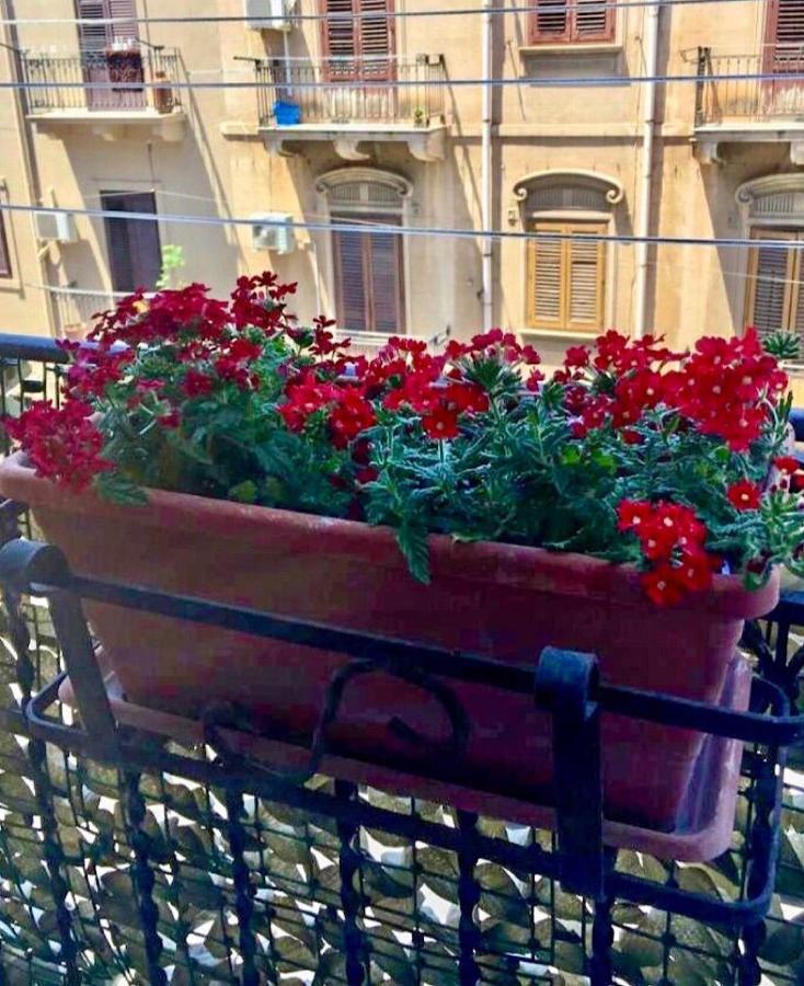 Apartamento Via Aurispa 60 *