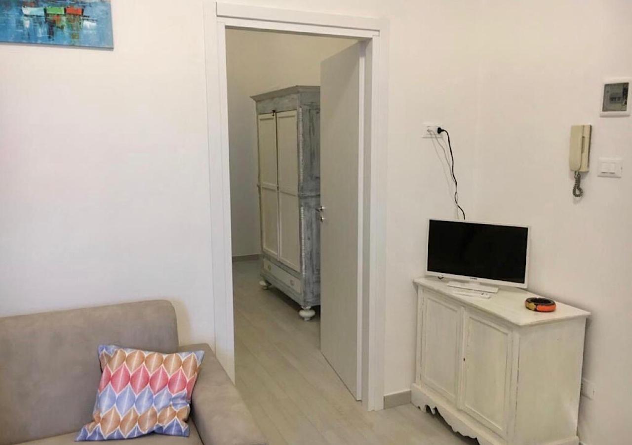 Via Aurispa 60 Apartamento